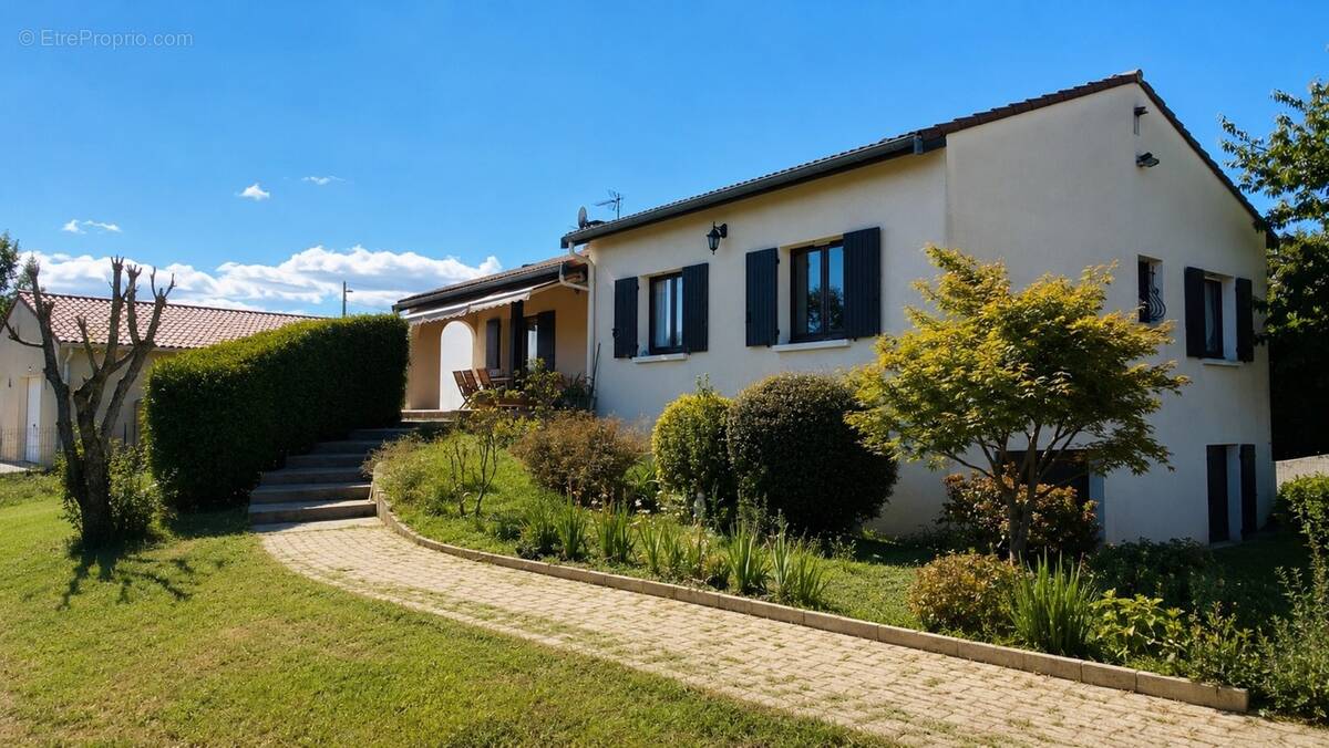 Maison à LES COTES-D'AREY