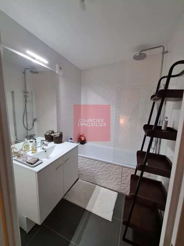 Appartement à ELANCOURT