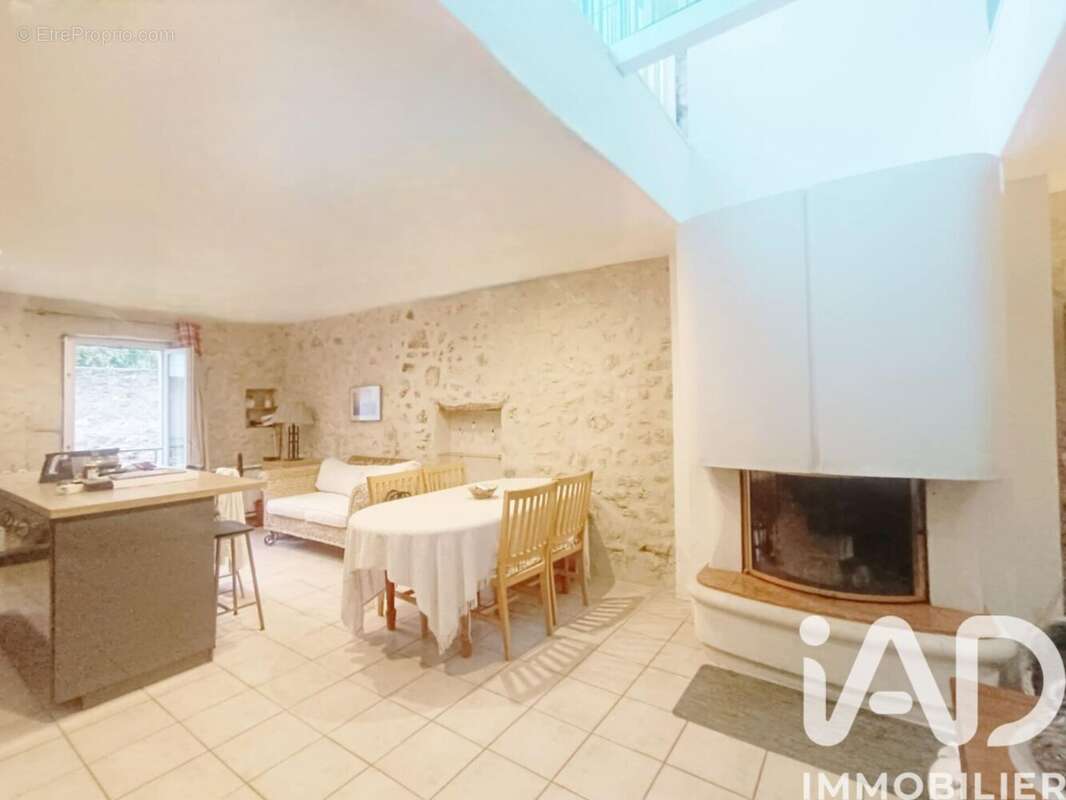 Photo 2 - Maison à POUZOLLES