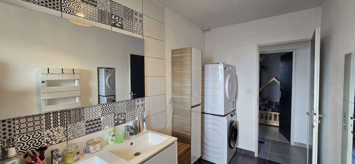 Maison à JONQUIERES