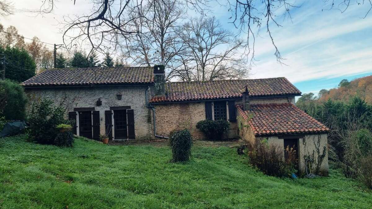 Maison à SAINT-PAUL-DE-SERRE