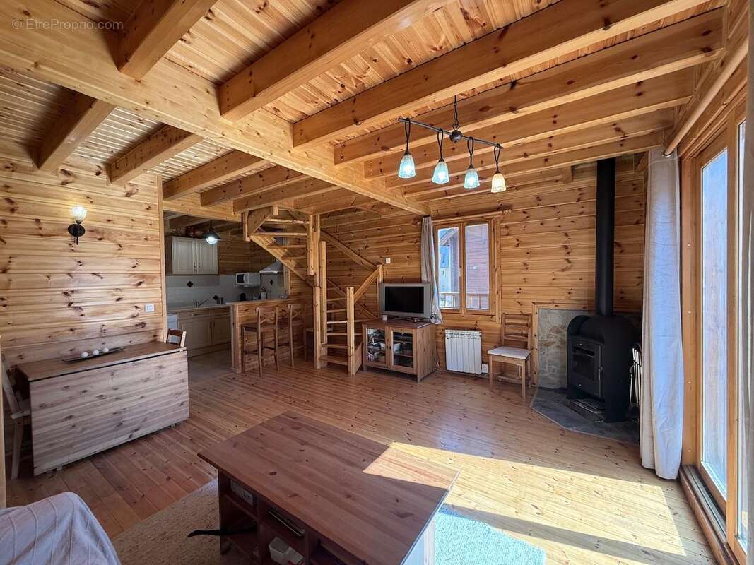   - Maison à L'HOSPITALET-PRES-L'ANDORRE