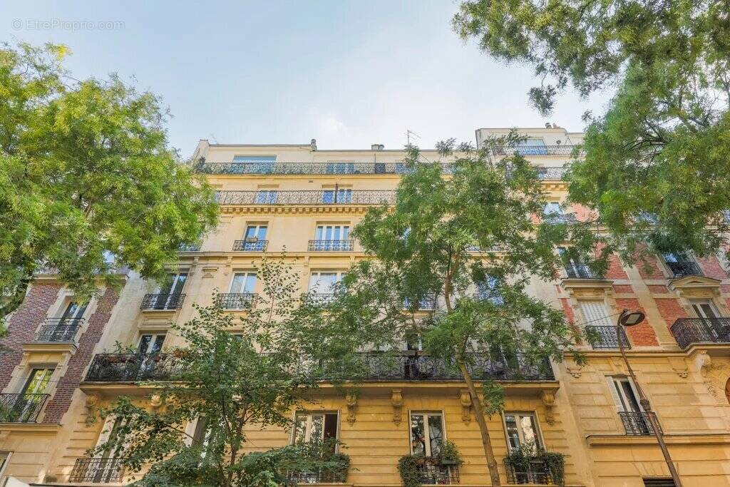Appartement à PARIS-18E