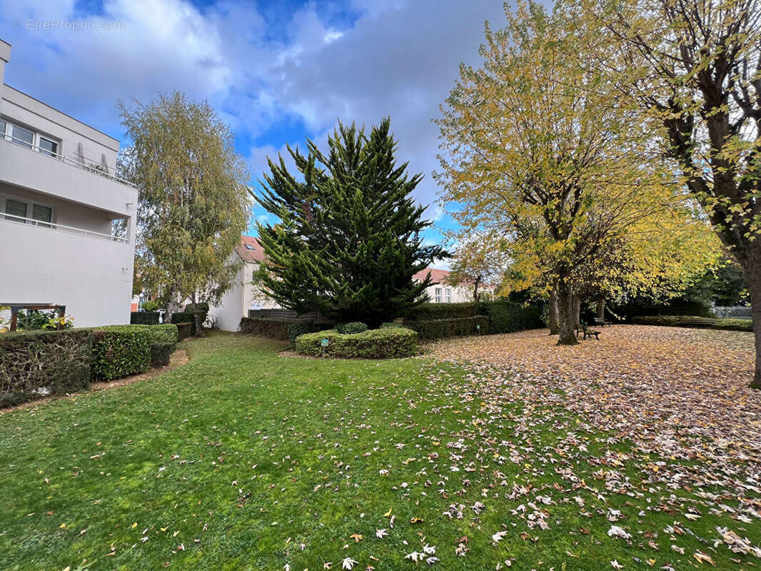 Appartement à MONTIGNY-LE-BRETONNEUX