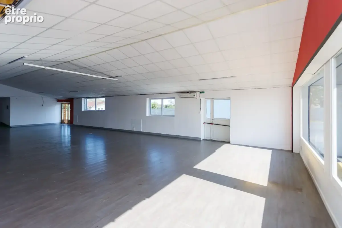 Local Commercial / Artisanal 475 m2 à vendre DIGOIN (71), accès direct RCEA et A 89 à 3 min - photo 3