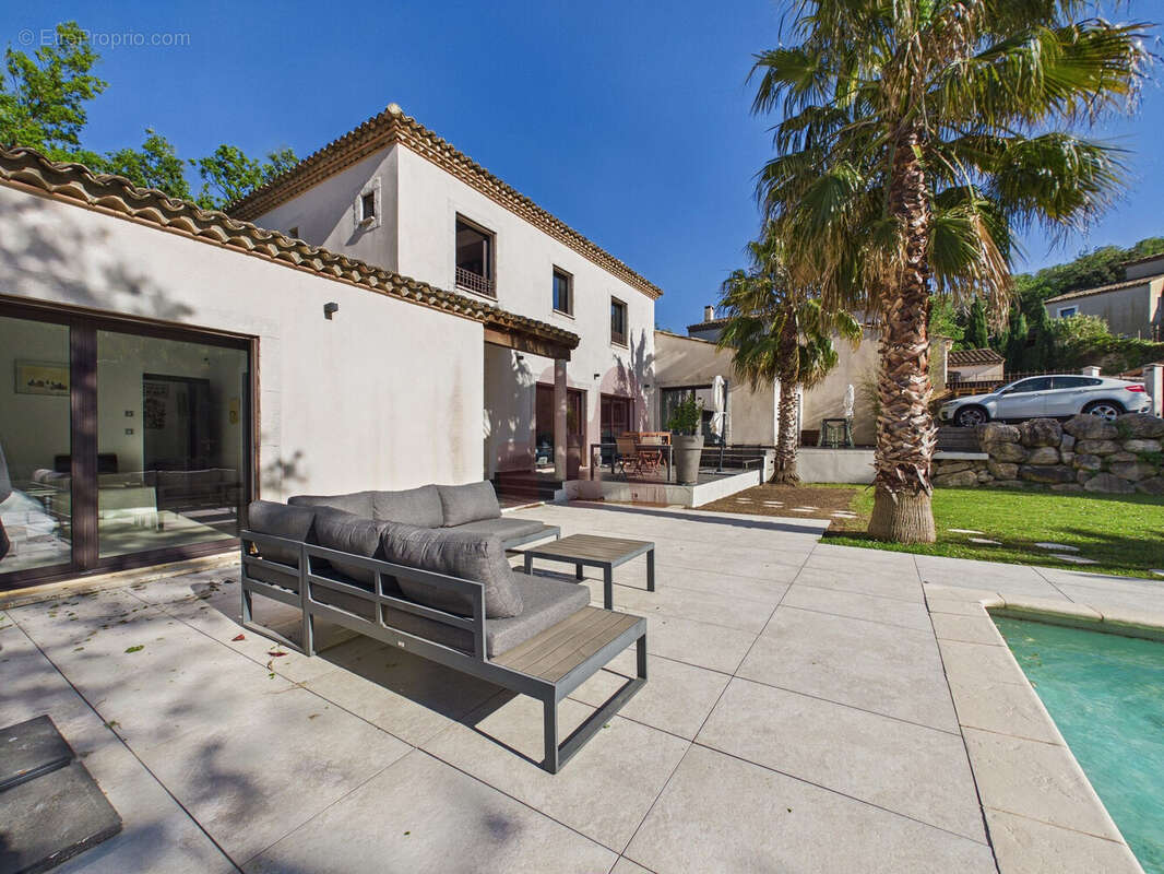 Maison à ROCHEFORT-DU-GARD