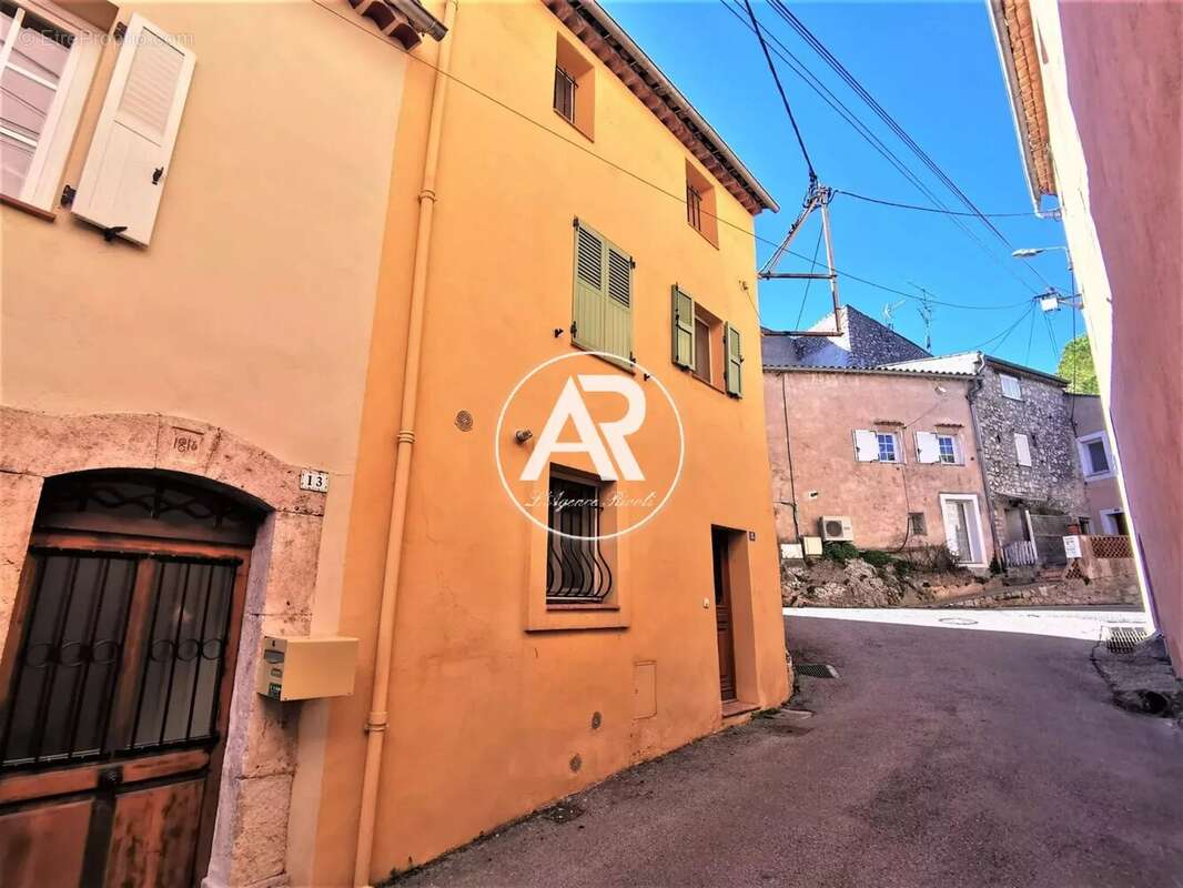 Maison à PEYMEINADE