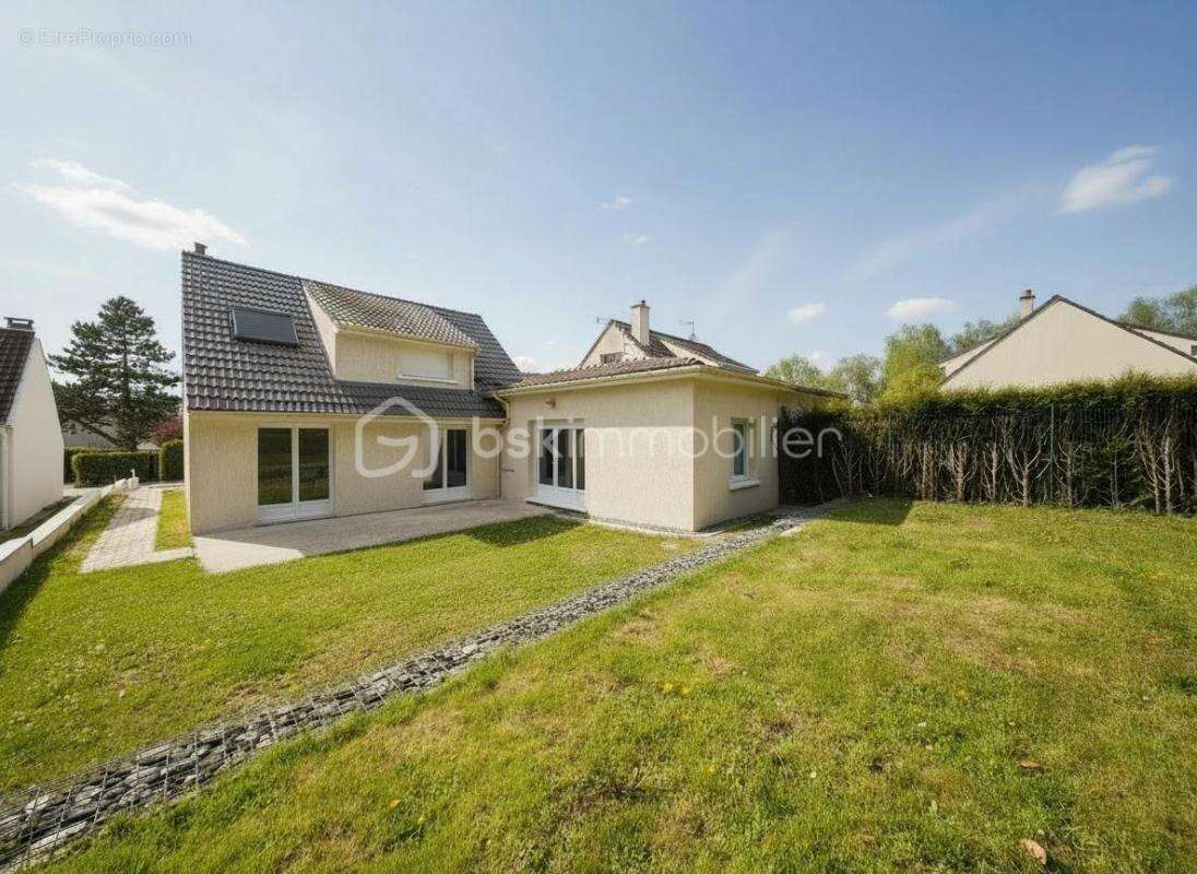 Maison à SAINT-WITZ