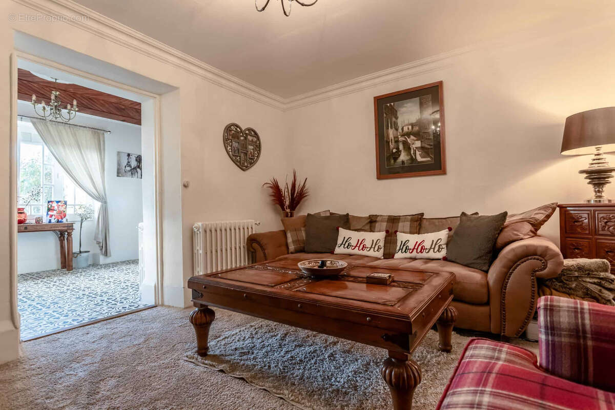 Town house with garden and garage - photo 23