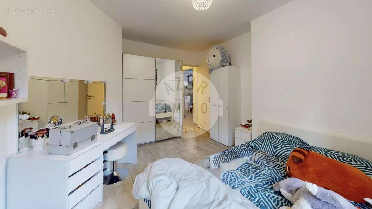 Appartement à MARSEILLE-4E
