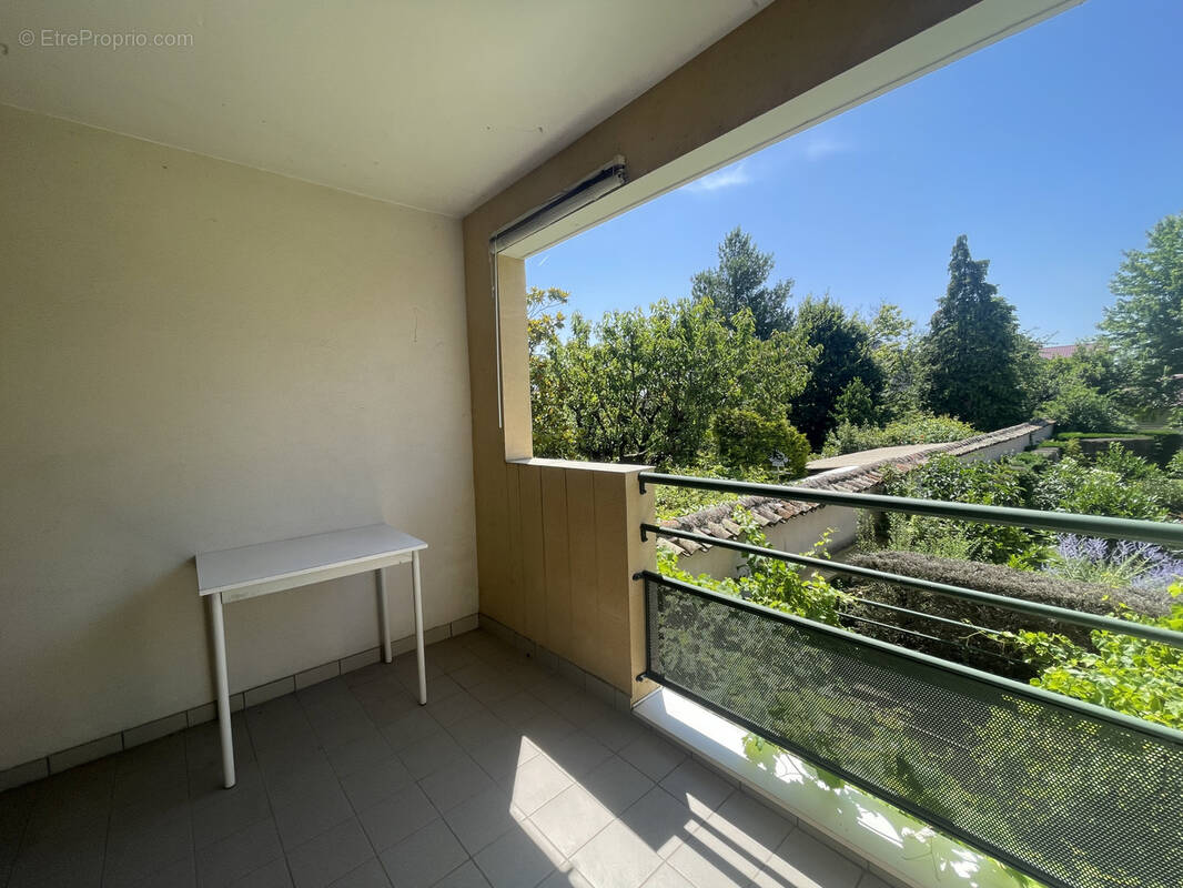 Appartement à CRAPONNE