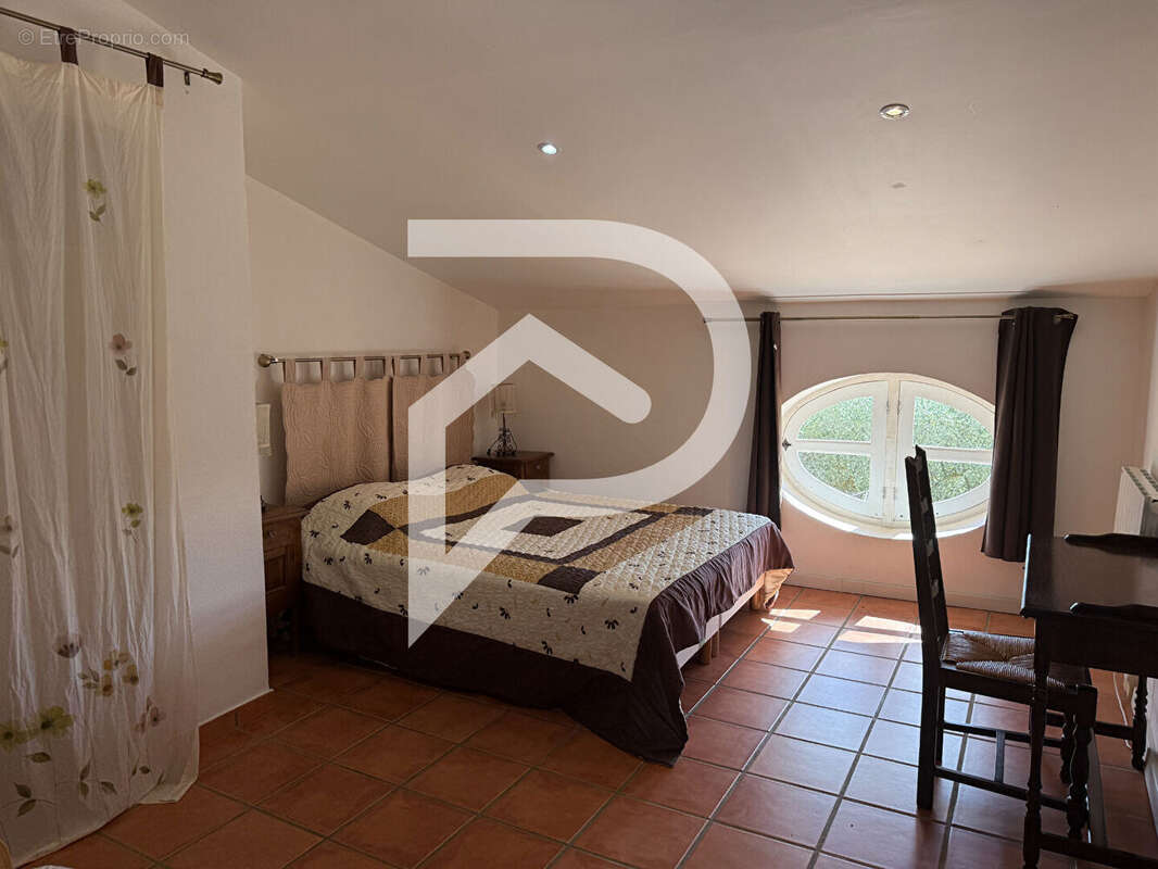 Maison à SAINT-JULIEN