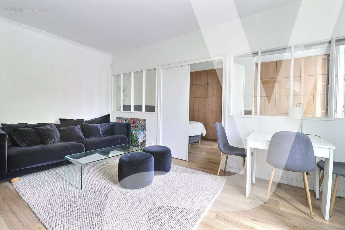 Appartement à PARIS-12E