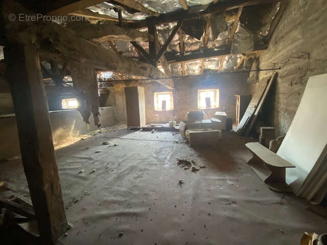 Maison à THURET