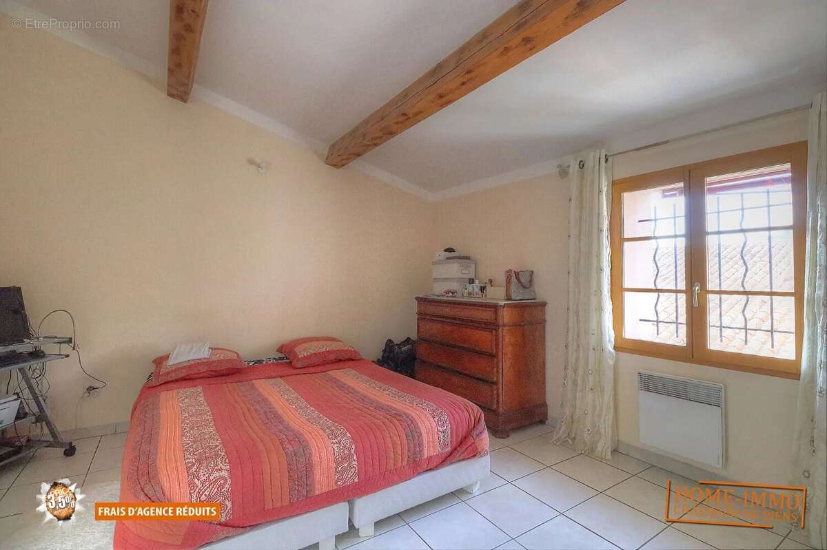 Appartement à VALLAURIS