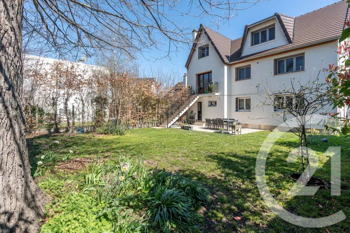 Maison à VILLIERS-SUR-MARNE