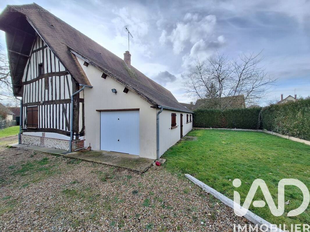 Photo 1 - Maison à BEMECOURT
