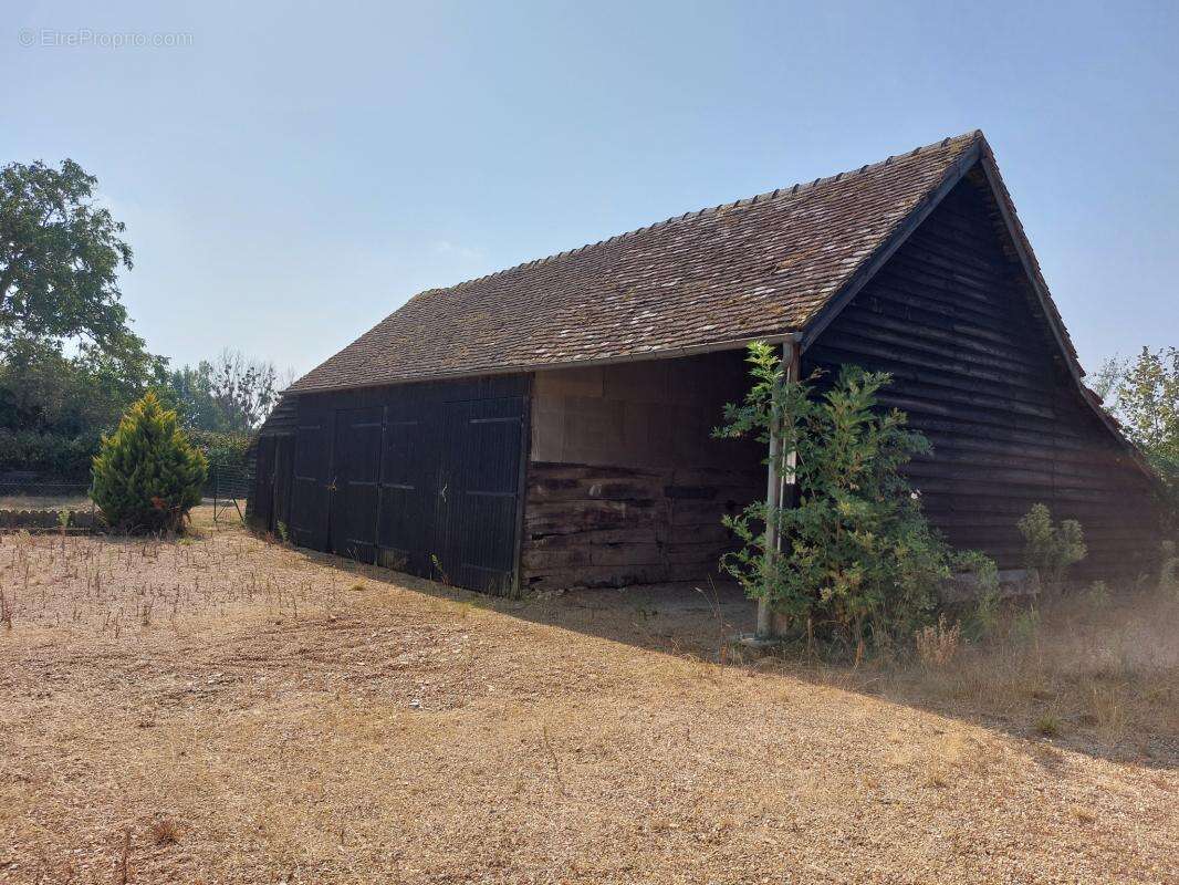 Maison à SAVIGNE-L&#039;EVEQUE
