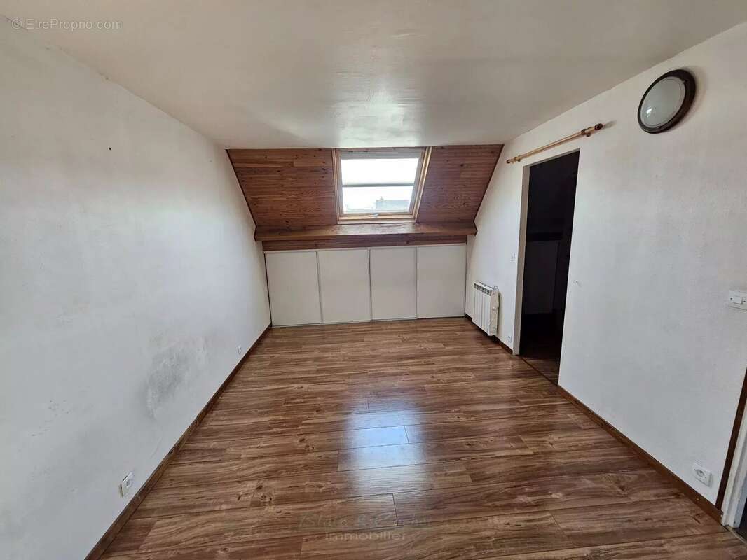 Maison à VILLEMANDEUR