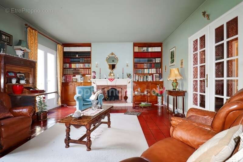 Maison à MAGNAC-LAVAL