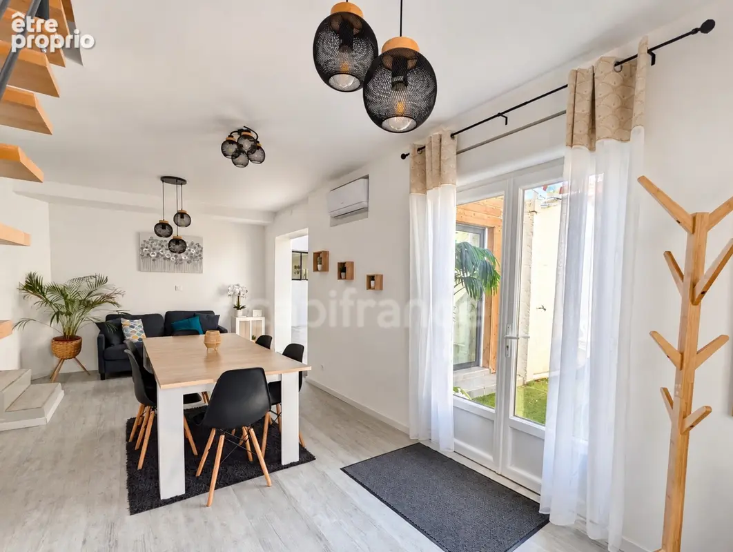 RONCE LES BAINS – À quelques pas de la plage – Appartement 7 pièces de 130 m² avec terrasse et balcon - photo 7