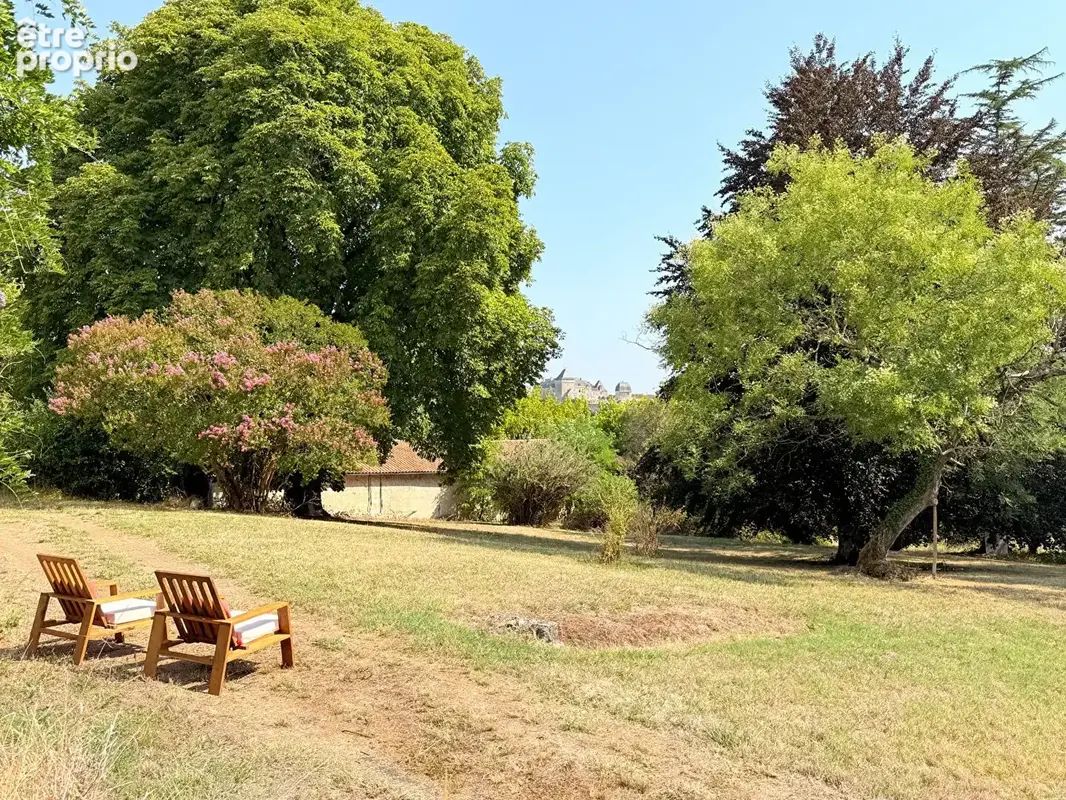 Demeure de caractère du XVIIIe siècle sur 2,16 hectares aux portes de Chalais - photo 2