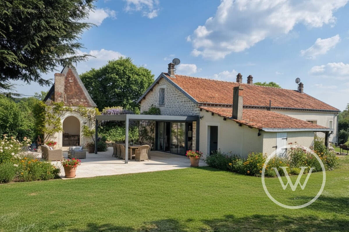 Maison à NOYEN-SUR-SARTHE