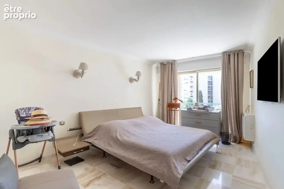 Cannes Croisette – Exceptionnel Appartement de 229 m² face au Port Canto - photo 16