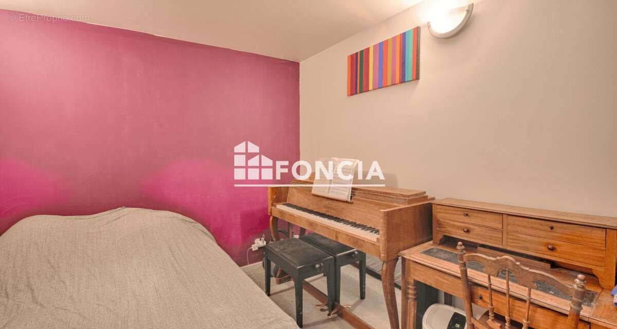 Appartement à PARIS-14E