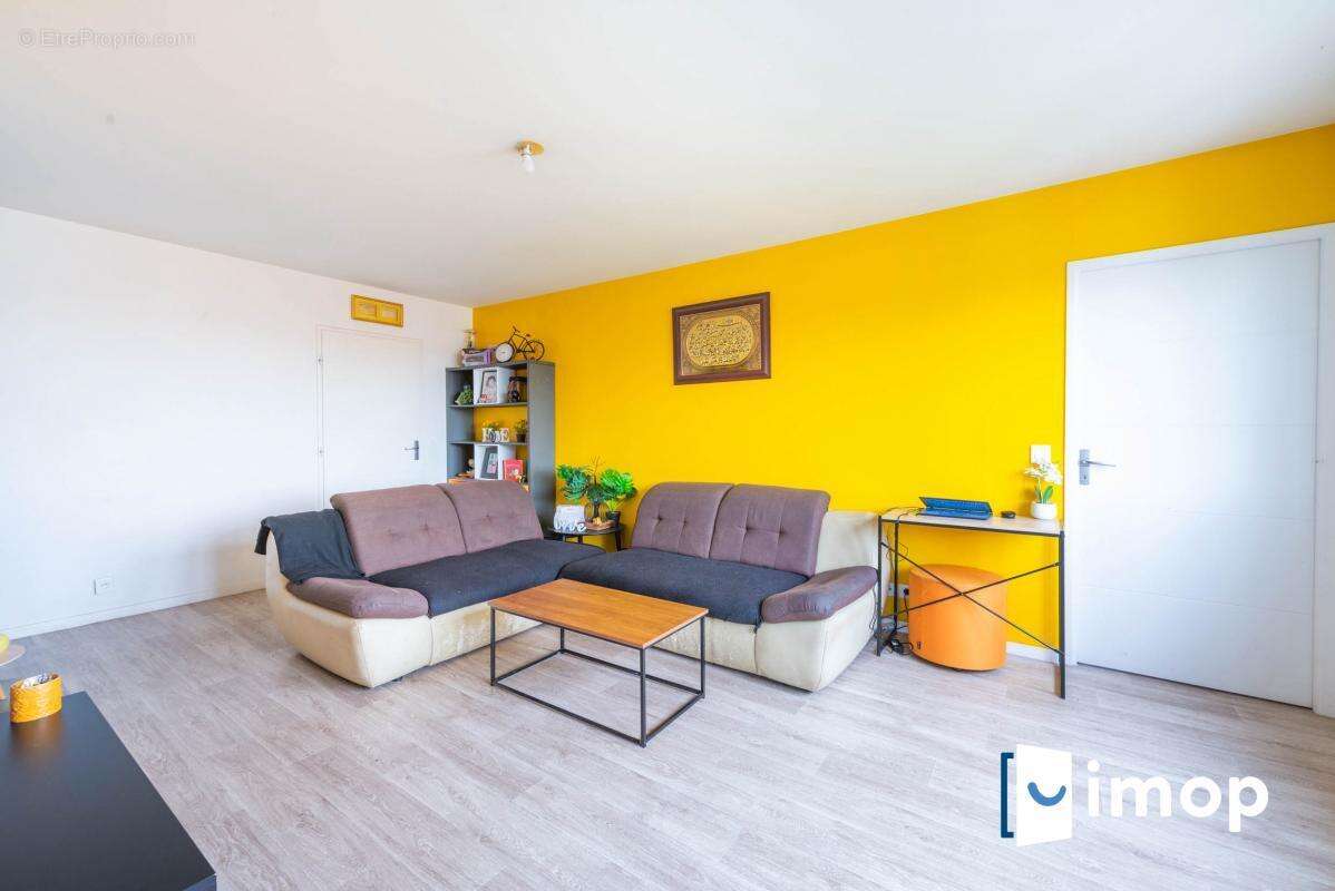 Appartement à SAINT-DENIS