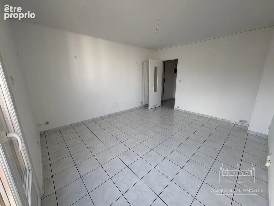 Appartement 3 pièces 55 m² à vendre à Nevers (58000) - photo 3