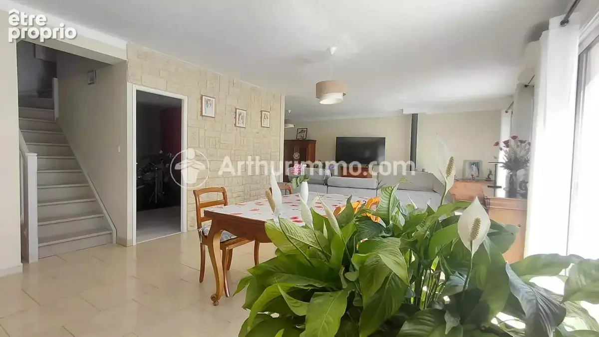 Plain-pied avec piscine - 4 ch 125 m² - photo 8