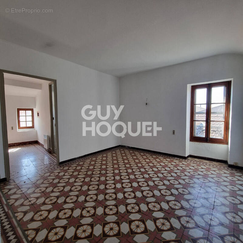 Appartement à ROGNONAS