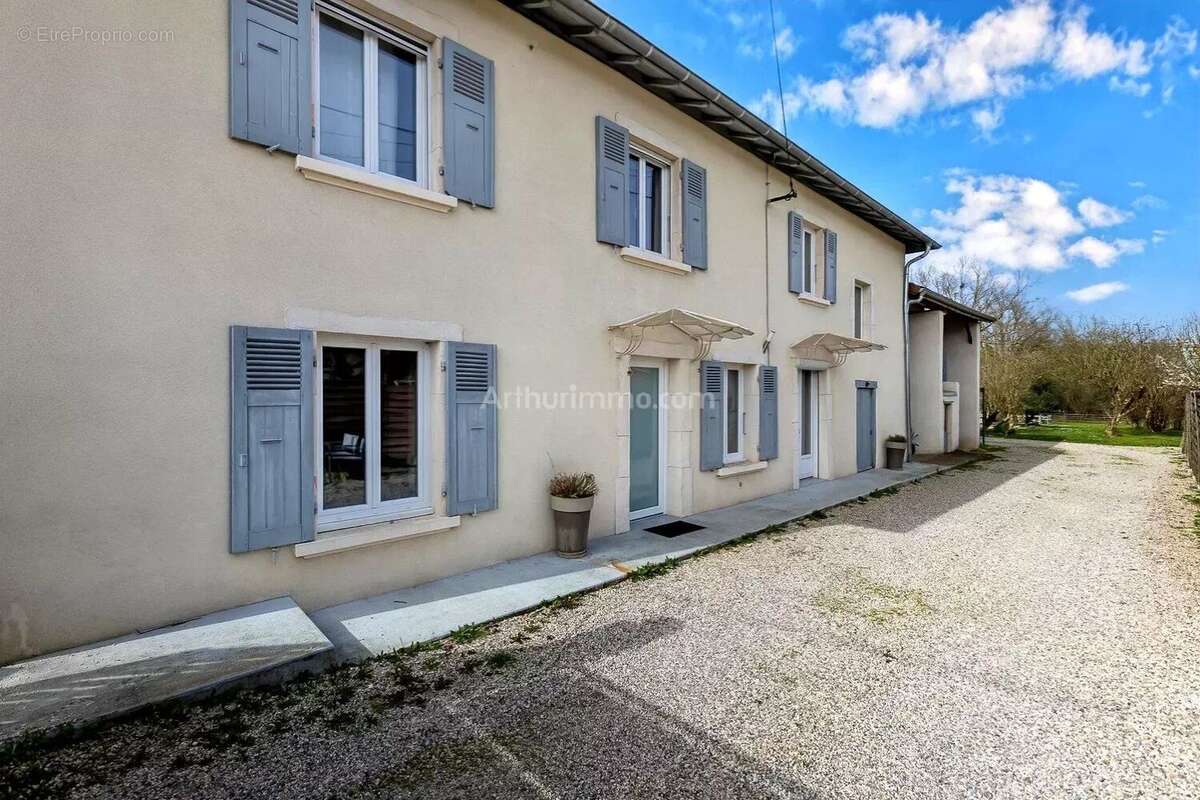 Maison à CORBELIN