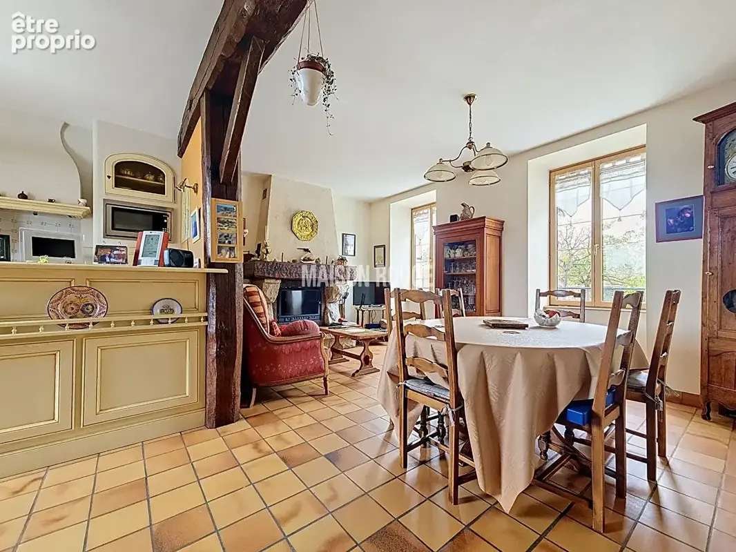 PLEVENON - Authentique demeure de caractère avec gîte et dépendances - photo 8