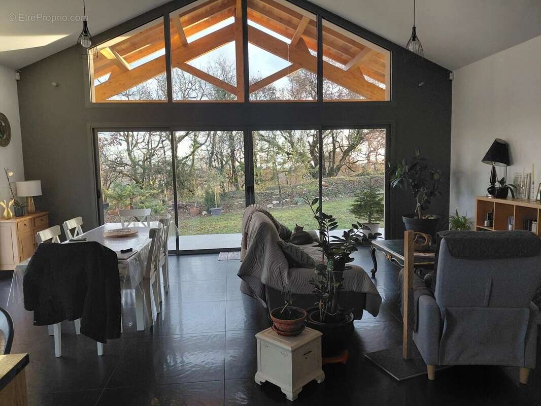 Maison à TRESPOUX-RASSIELS