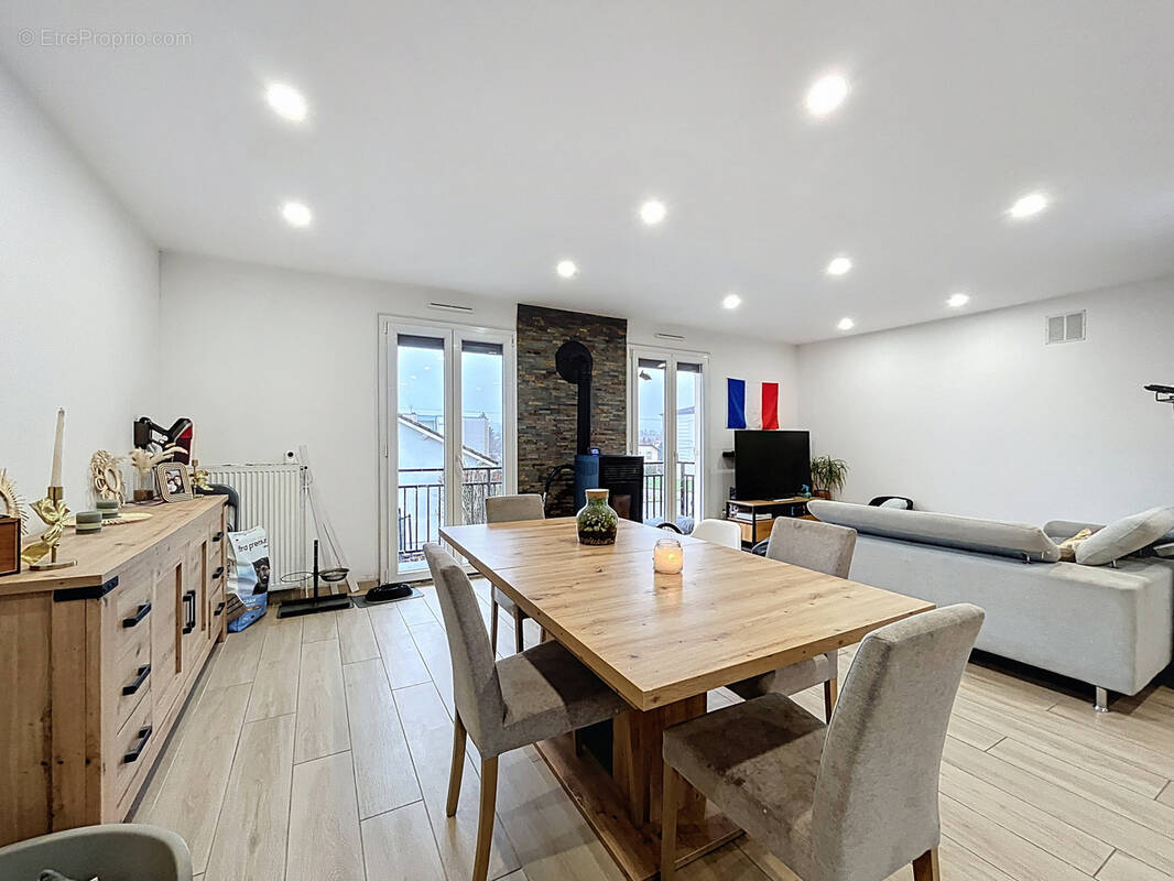 Maison à COMMERCY