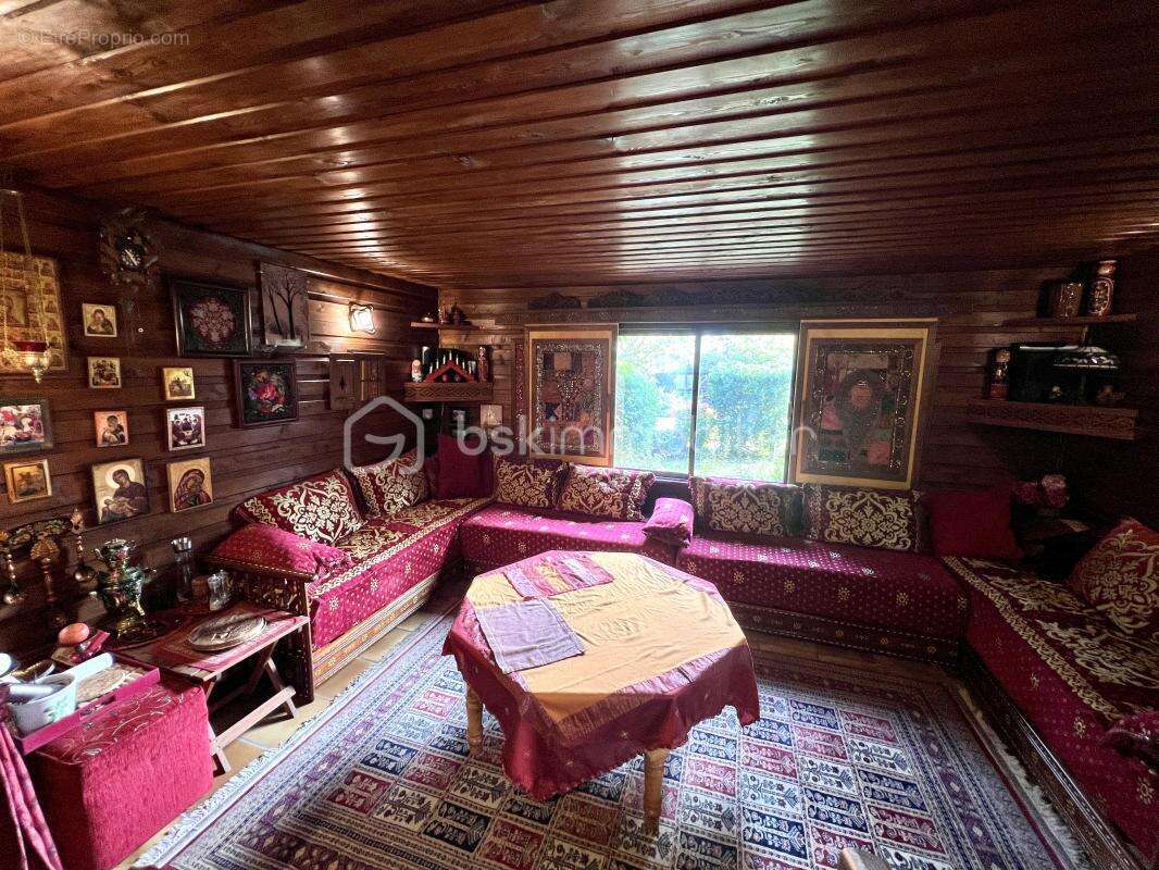 Maison à SAINT-GERMAIN-LES-ARPAJON