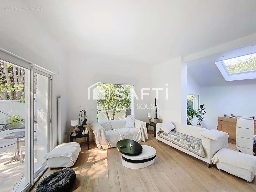 Photo 2 - Maison à RUEIL-MALMAISON