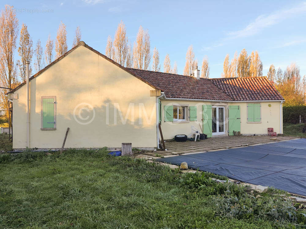 Pavillon de plain-pied avec piscine - photo 2
