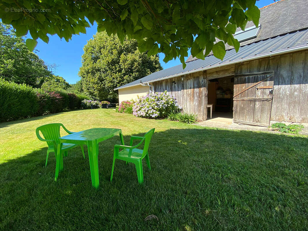 MELRAND - Charmante longère en pierre de 168 m² - 7 pièces - photo 6