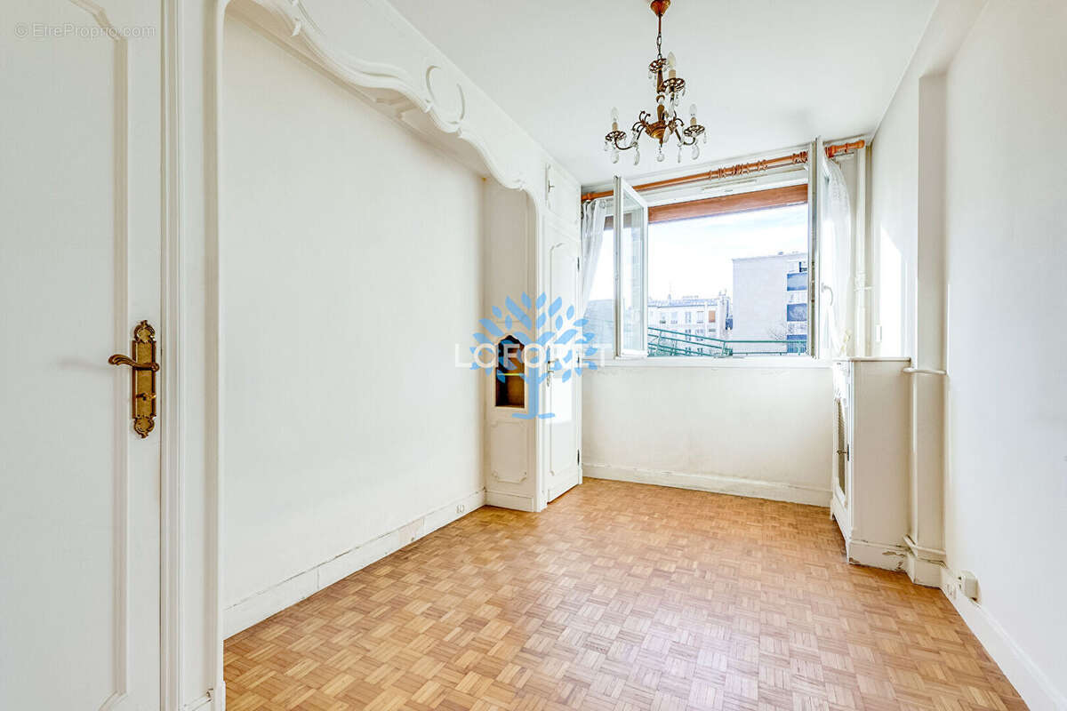 Appartement à PARIS-20E