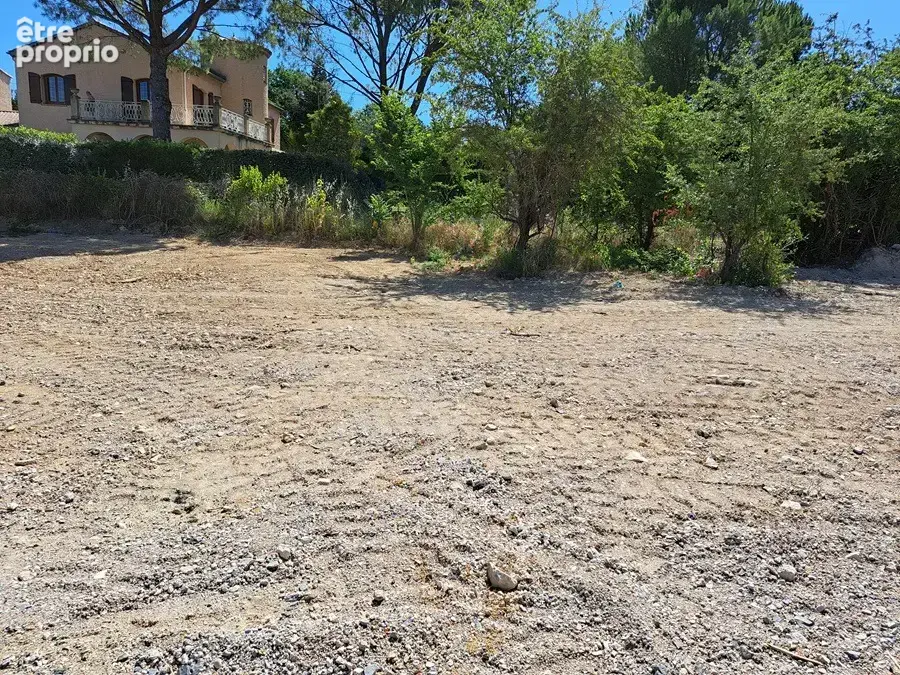 Terrain 340 m² à Fuveau  - photo 3