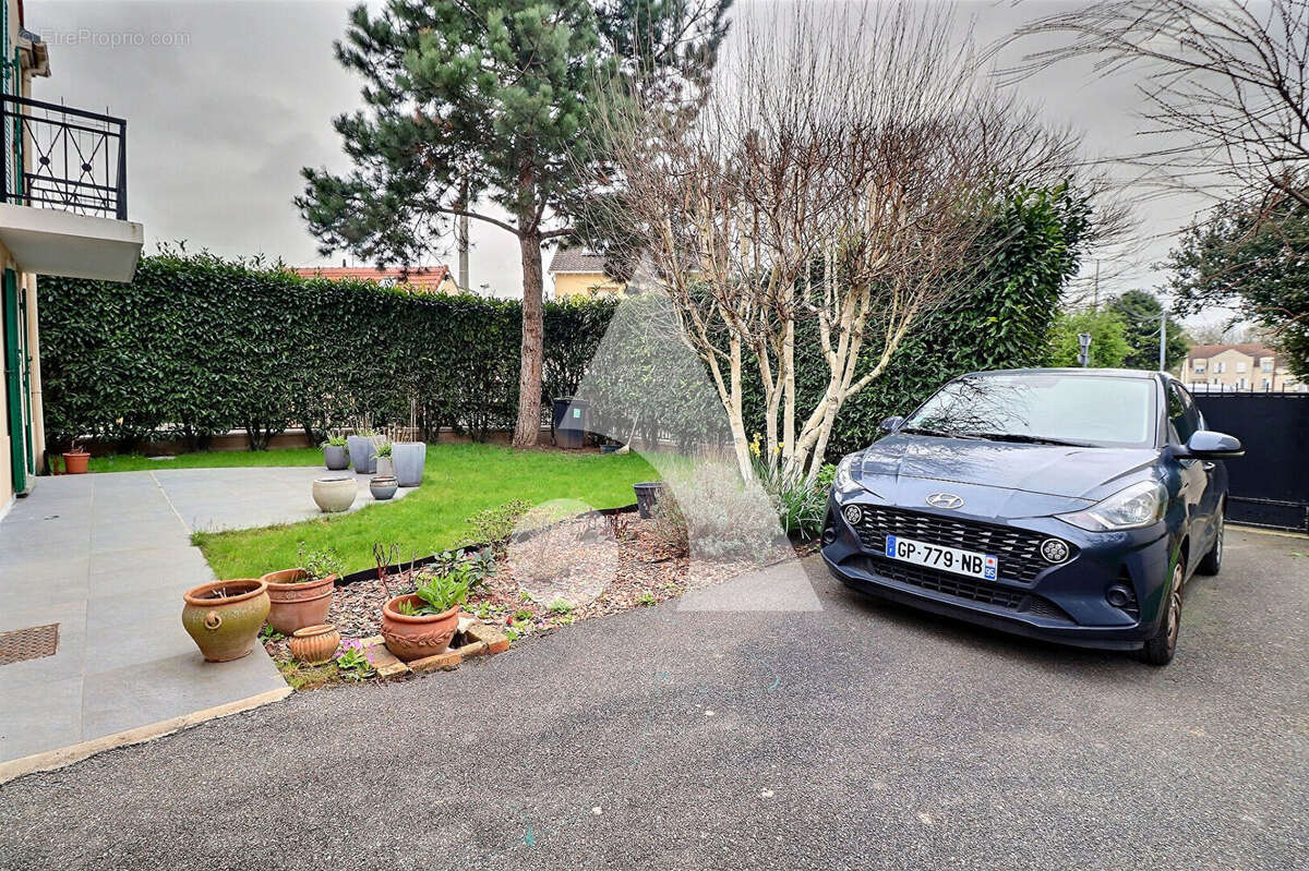 Maison à LE PLESSIS-BOUCHARD