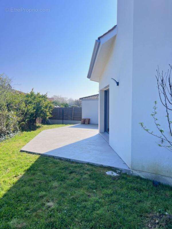 Maison à SAINT-LOUBES