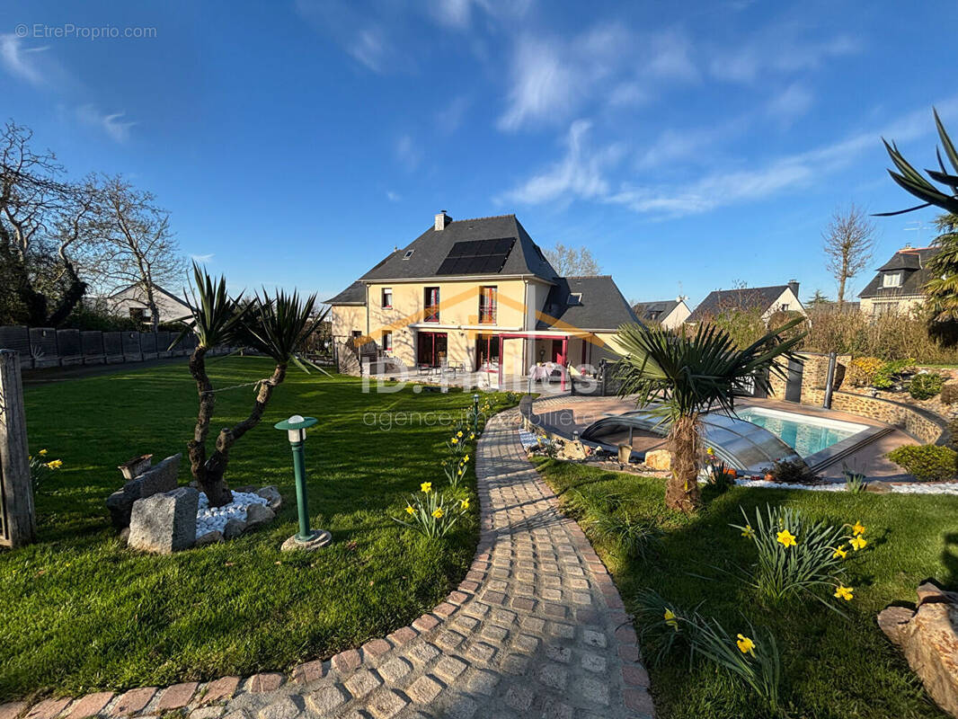 Maison à JANZE