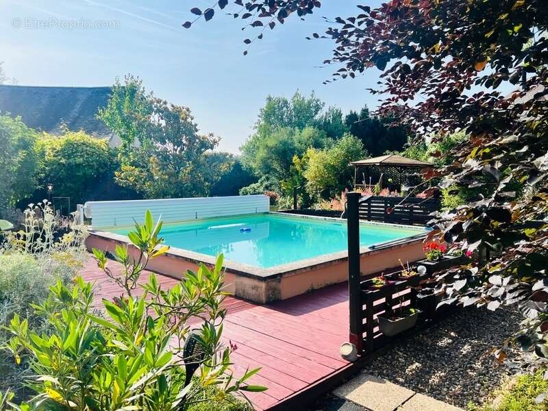 Maison à SAINT-SAUVEUR