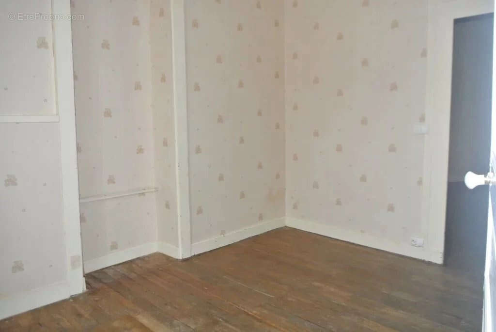 Maison à SAINT-GAULTIER