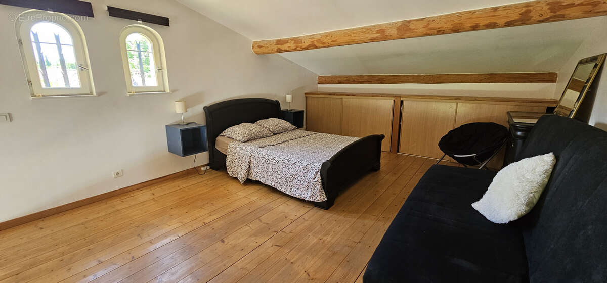 Maison à BAGNOLS-EN-FORET