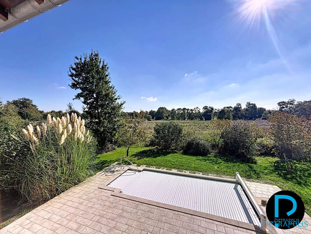 Maison à CHATILLON-SUR-CHALARONNE